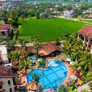 Trails & Hội An