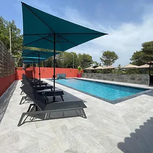 urban-style-cannes-mouans-sartoux-piscine-exterieure.fr-provencehotel.com/
